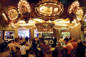 Carousel-Bar-and-Lounge