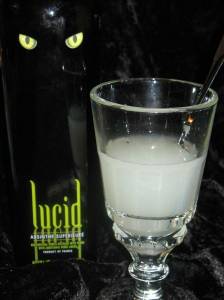 lucid-absinthe-delicious